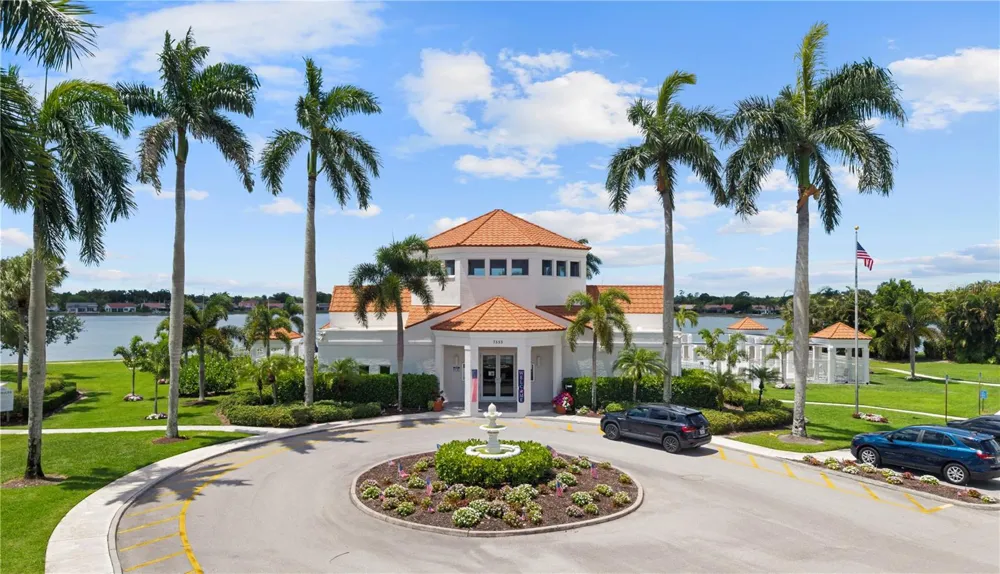 7761 JEWEL LANE #102 Naples, FL 34109