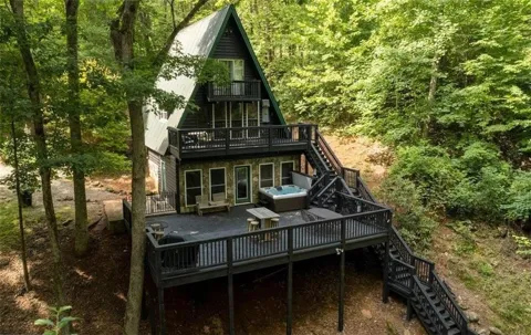 130 Mustang Creek Road