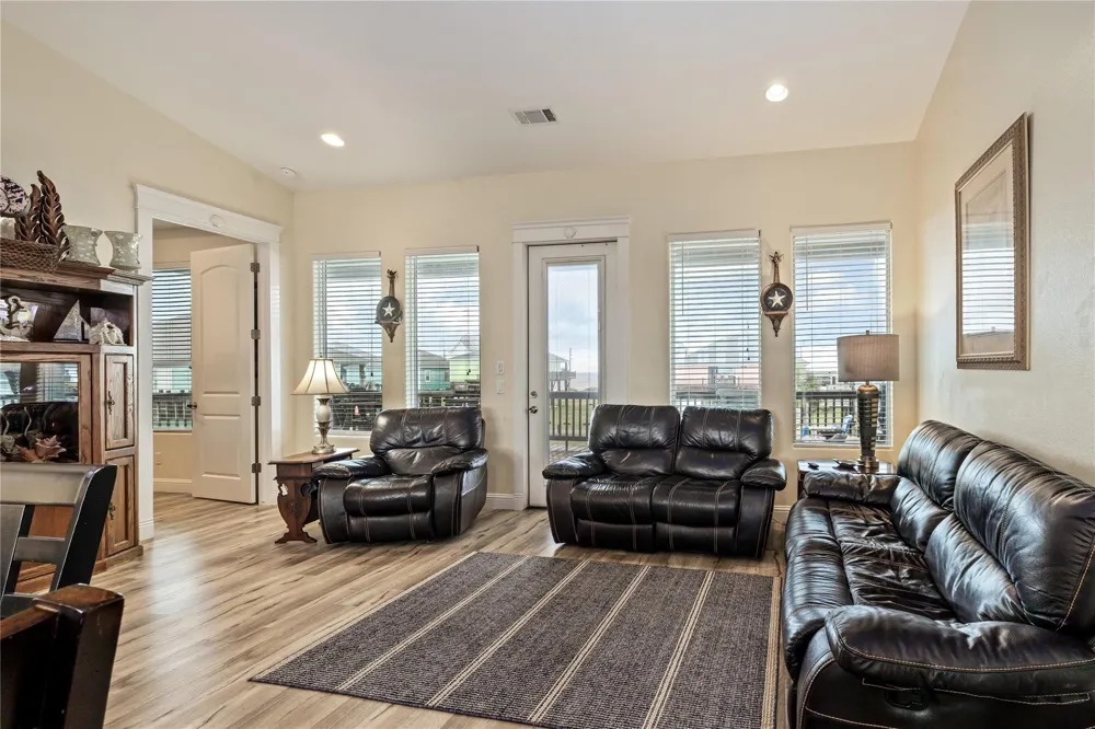 2608 Breaker Drive Port Bolivar, TX 77650