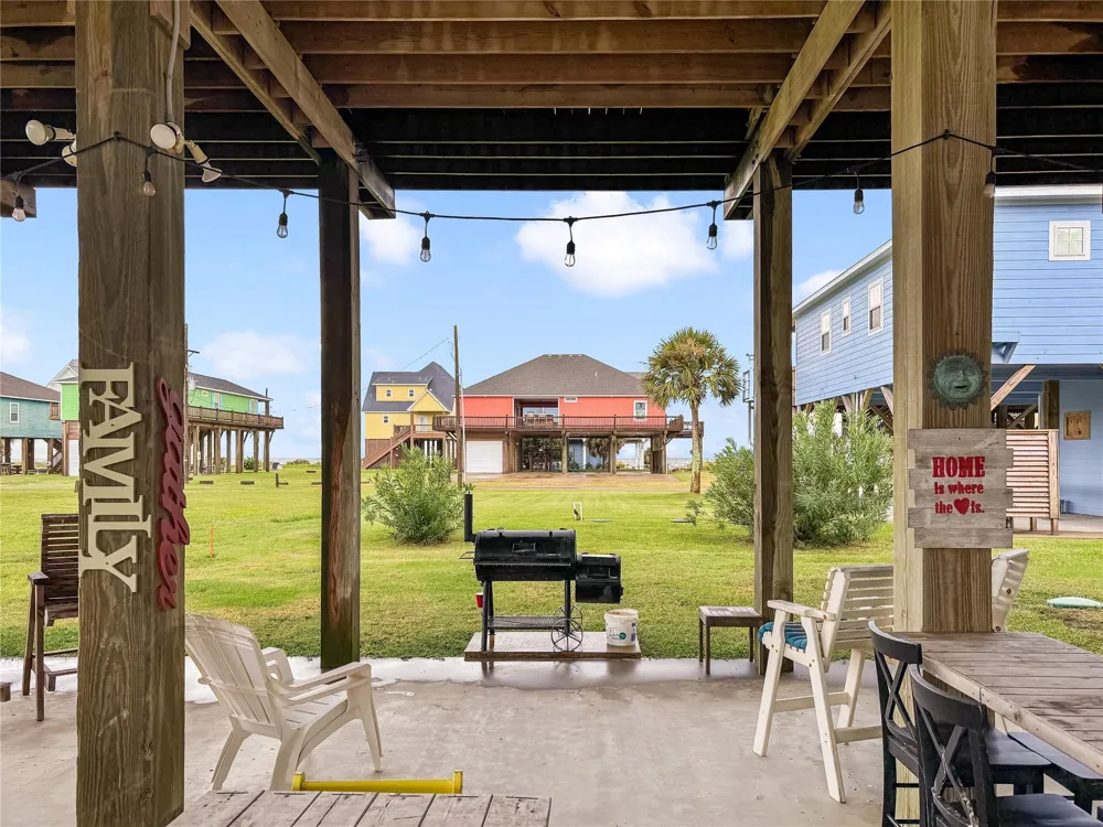 2608 Breaker Drive Port Bolivar, TX 77650