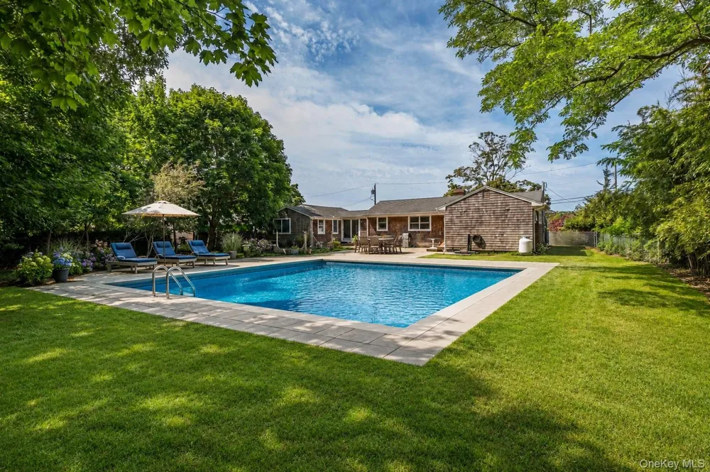 27 West Side Avenue East Quogue, NY 11942