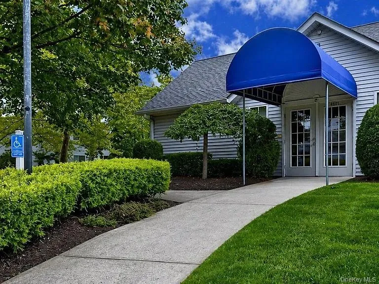 1307 Sara Circle Port Jefferson Station, NY 11776