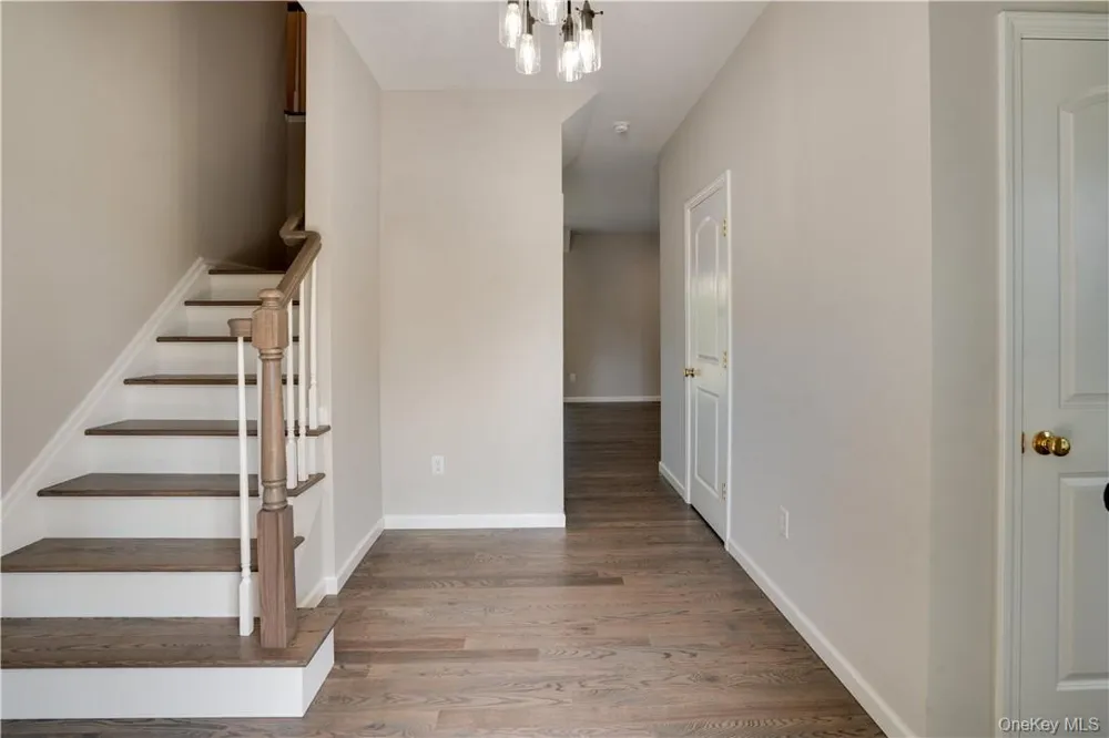 991 Freedom Road Pleasant Valley, NY 12569