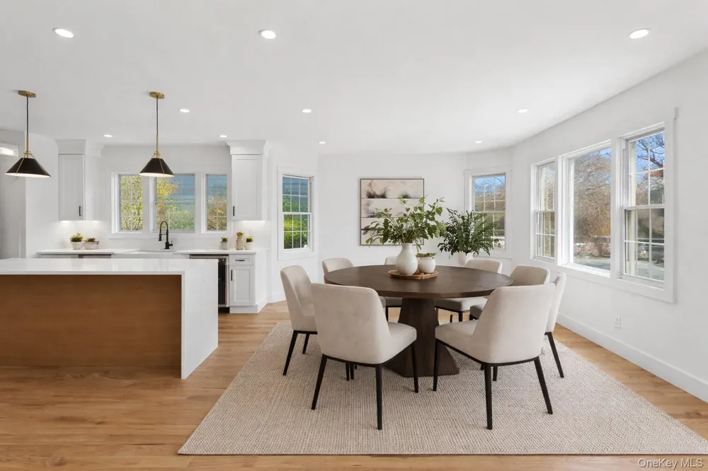 449 W Beech Street Long Beach, NY 11561