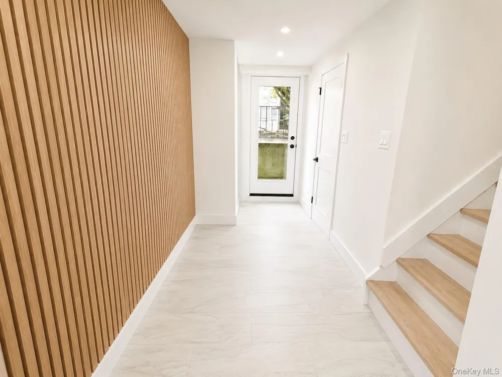 449 W Beech Street Long Beach, NY 11561