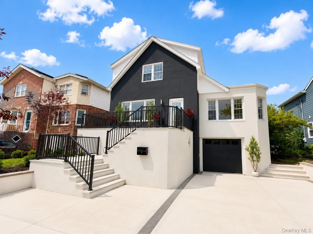 449 W Beech Street Long Beach, NY 11561