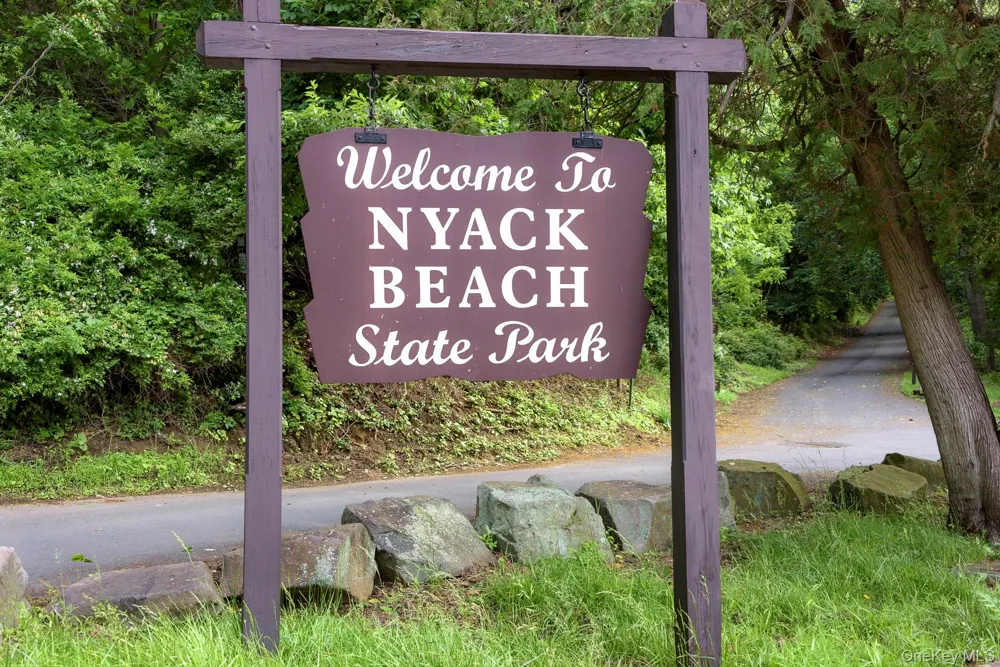 8 Village Gate Way #8 Nyack, NY 10960