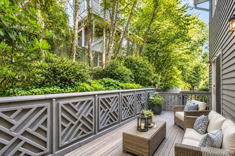 8 Village Gate Way #8 Nyack, NY 10960