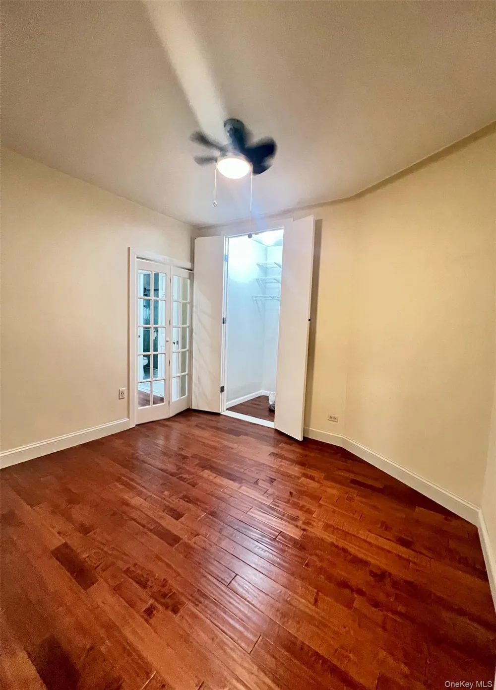82-01 Britton Avenue #5K Elmhurst, NY 11373