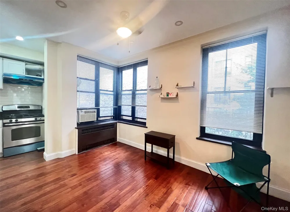 82-01 Britton Avenue #5K Elmhurst, NY 11373