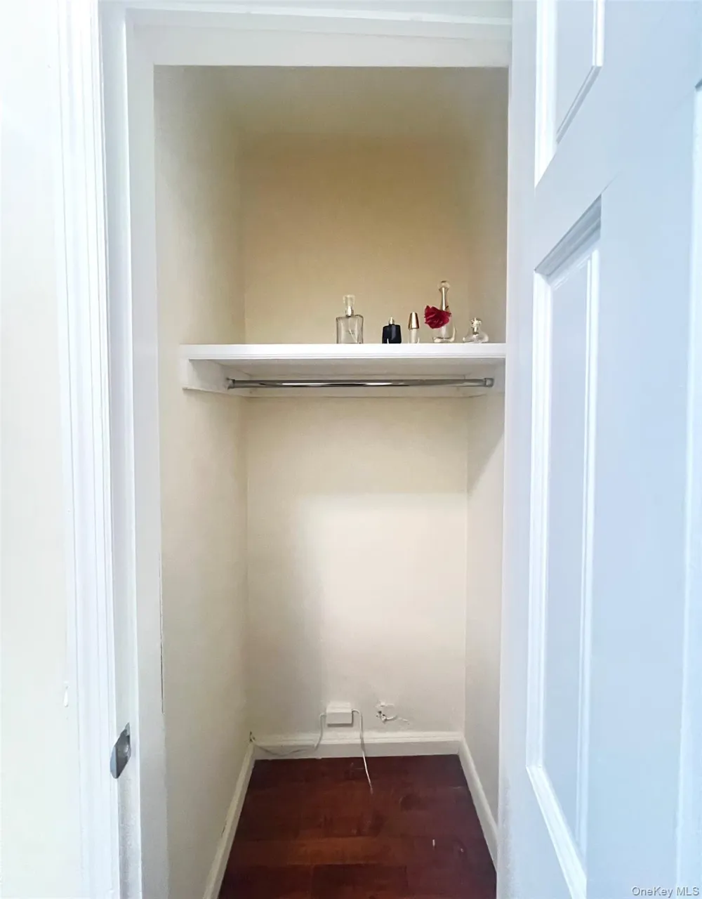 82-01 Britton Avenue #5K Elmhurst, NY 11373