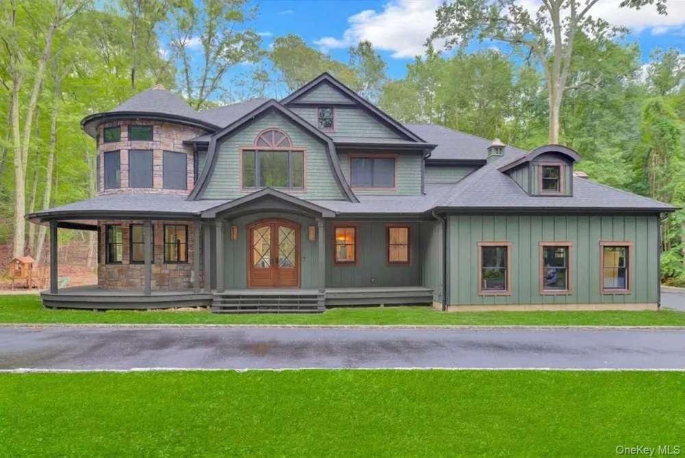301 Old Mill Road Saint James, NY 11780