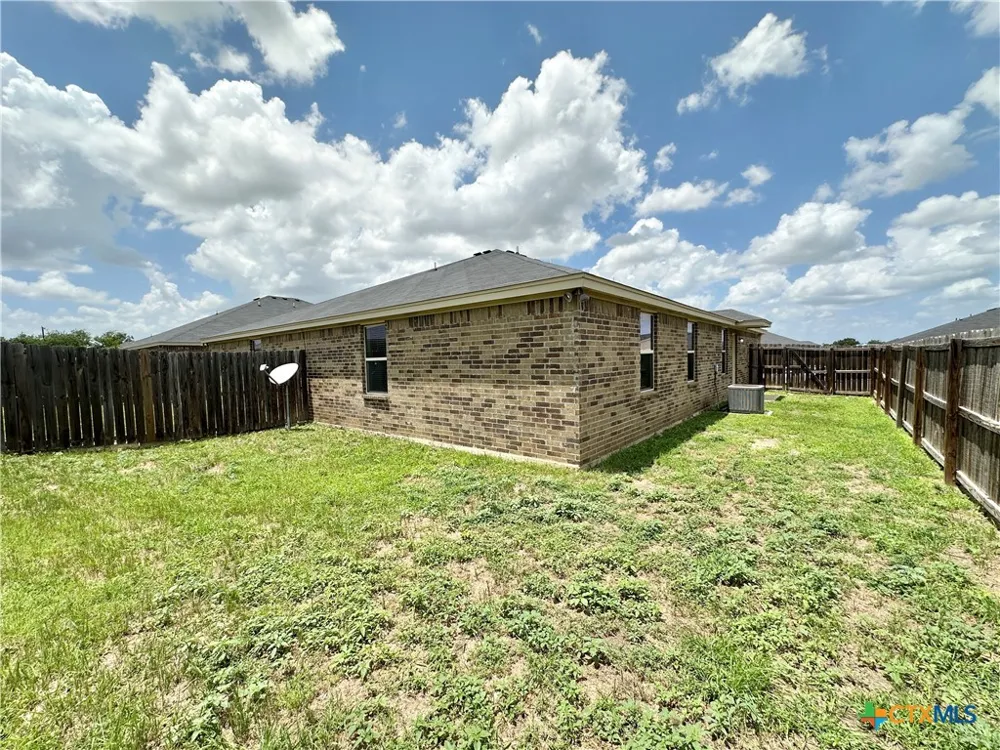 1306 Vanguard Lane Killeen, TX 76549