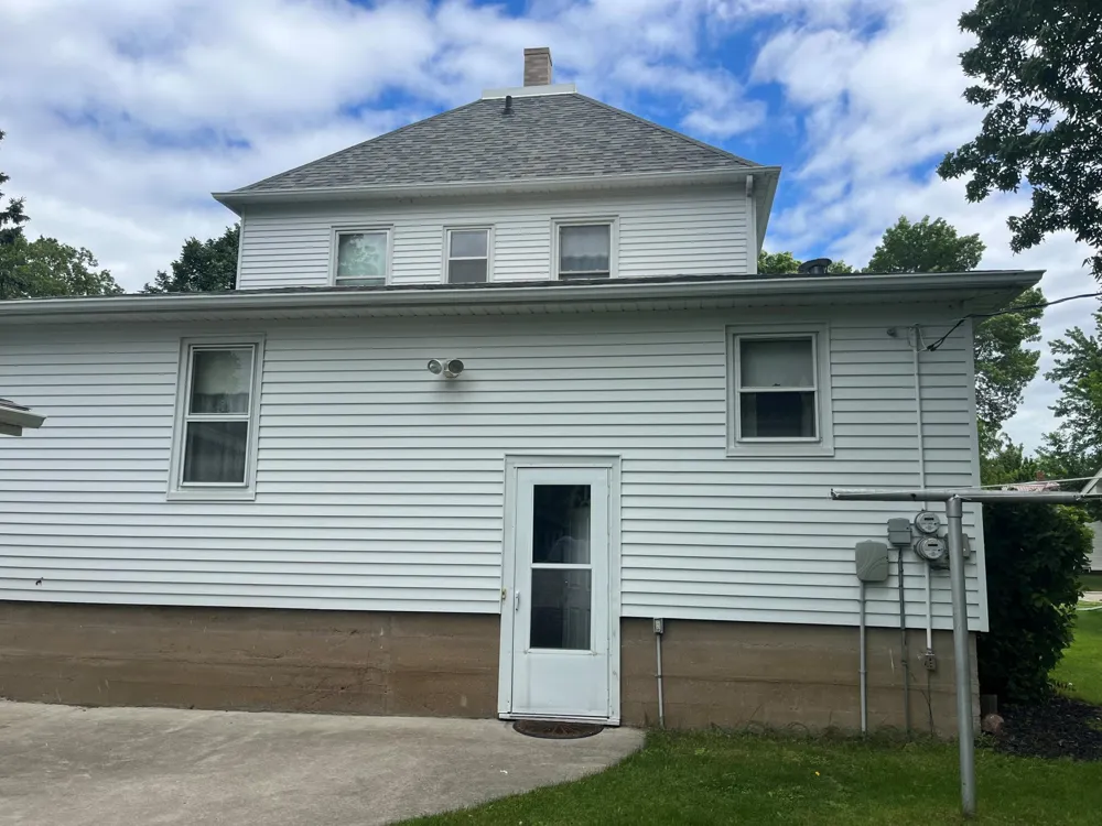 408 1st Avenue SW Hankinson, ND 58041
