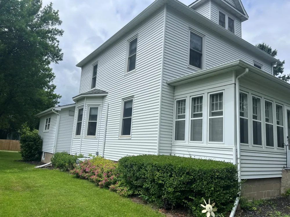408 1st Avenue SW Hankinson, ND 58041