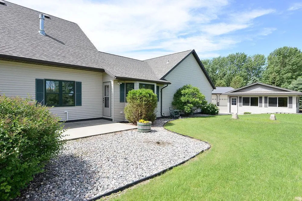 18000 US-10 Highway Hawley, MN 56549