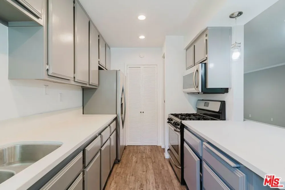 3622 Kalsman Drive #2 Los Angeles, CA 90016