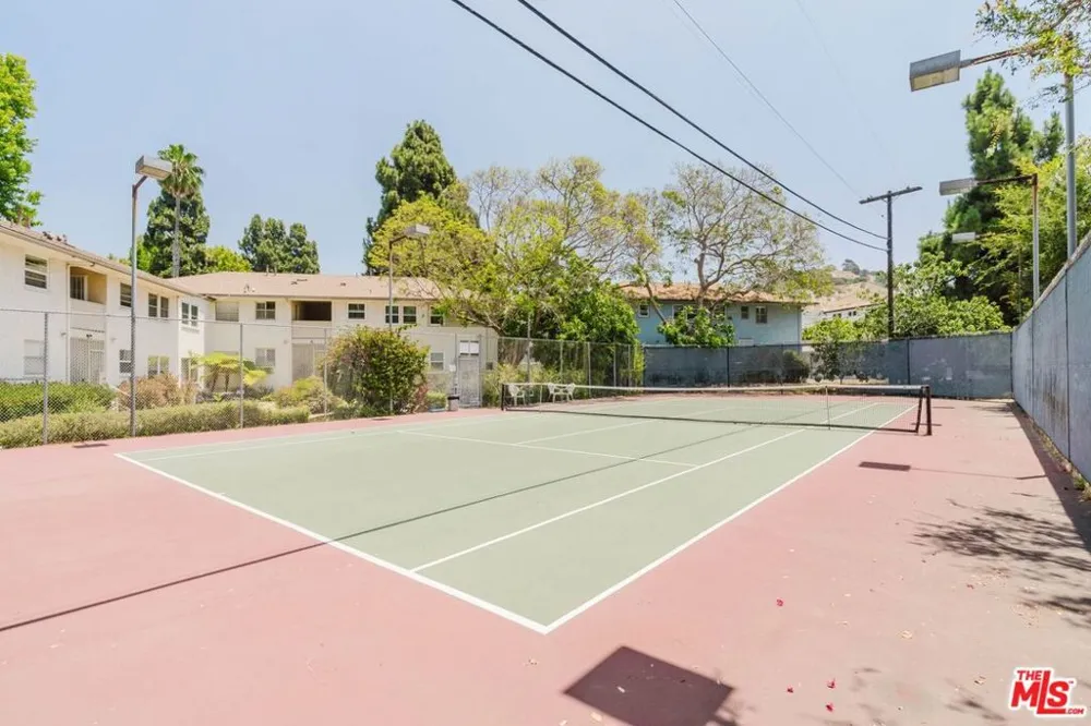 3622 Kalsman Drive #2 Los Angeles, CA 90016
