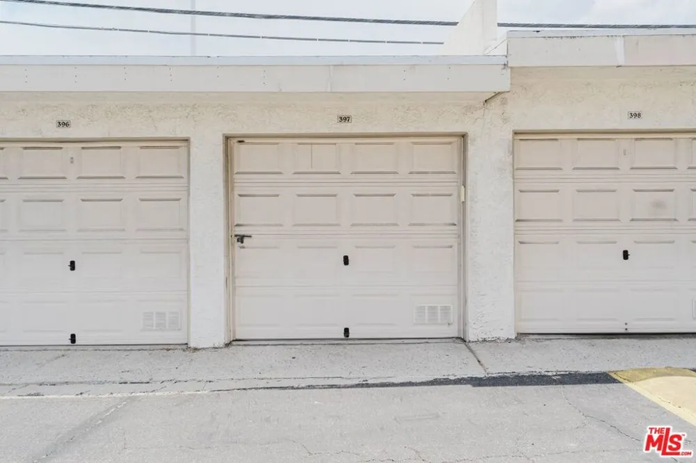 3622 Kalsman Drive #2 Los Angeles, CA 90016