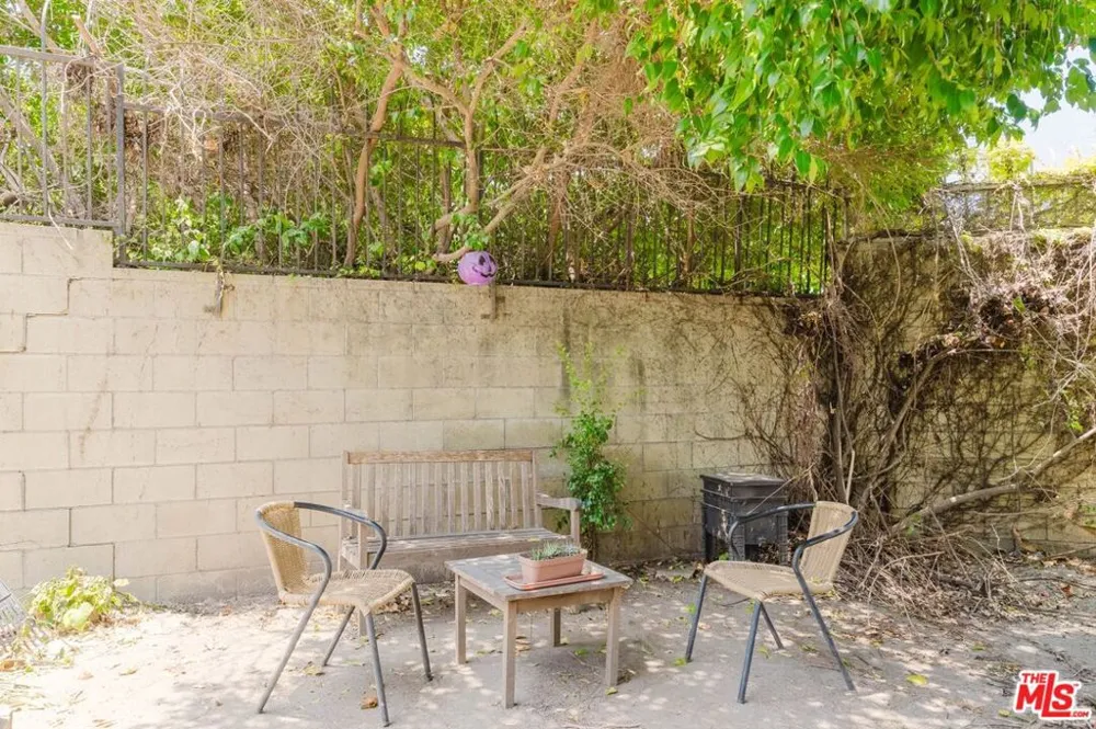 3622 Kalsman Drive #2 Los Angeles, CA 90016