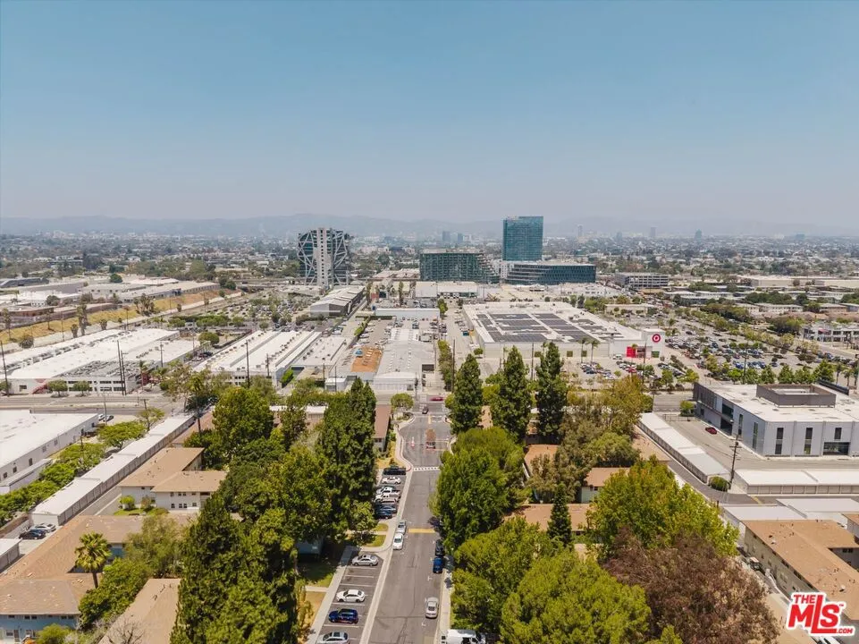 3622 Kalsman Drive #2 Los Angeles, CA 90016
