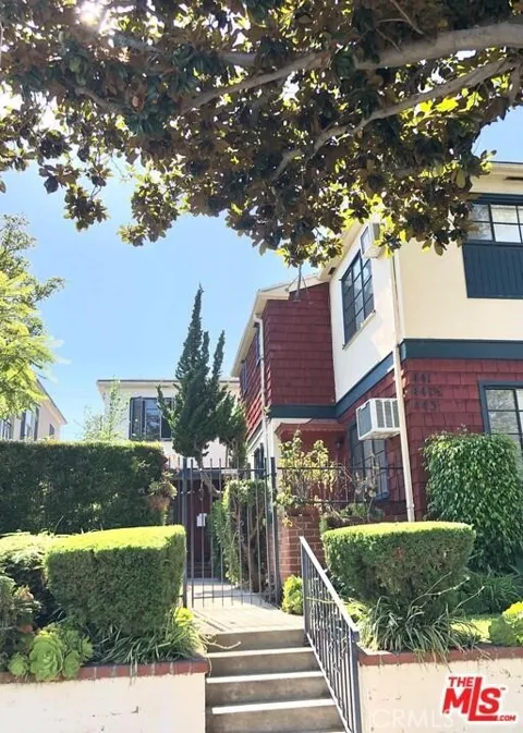 441 S Doheny