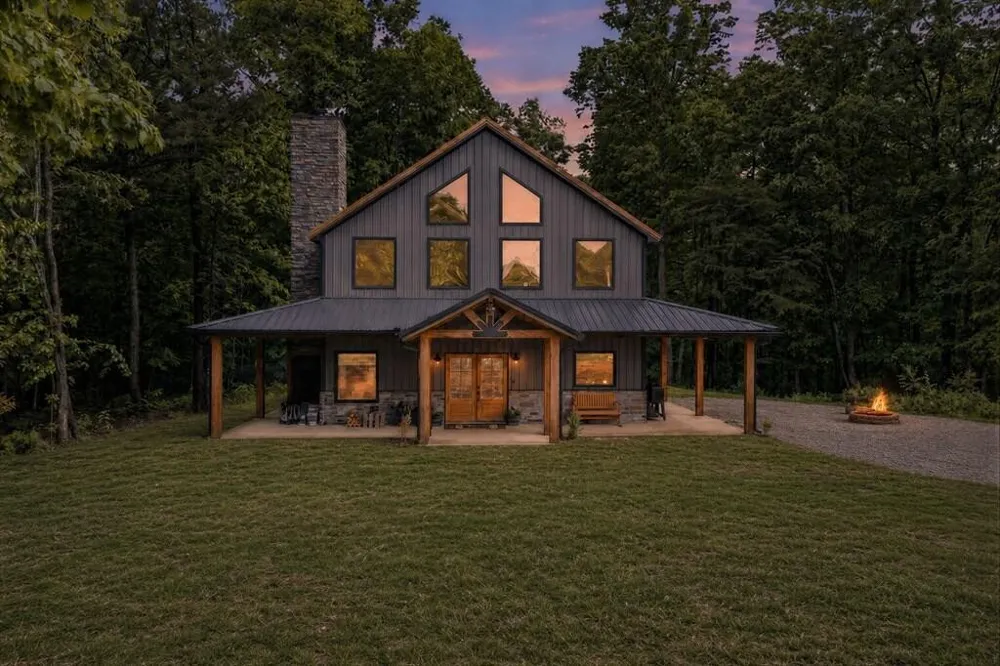 831 I B Maynard Street Spencer, TN 38585
