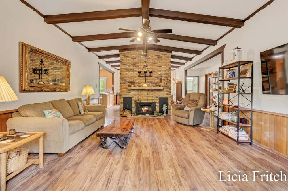 9016 E M 20 Newfield Township, MI 49421