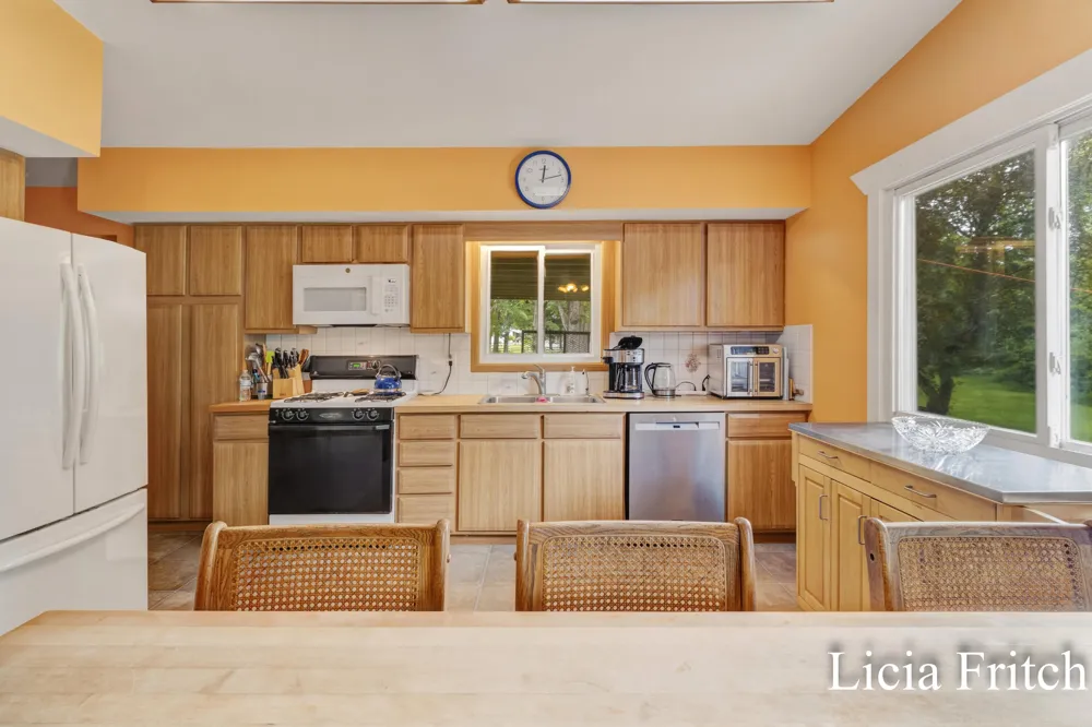 9016 E M 20 Newfield Township, MI 49421