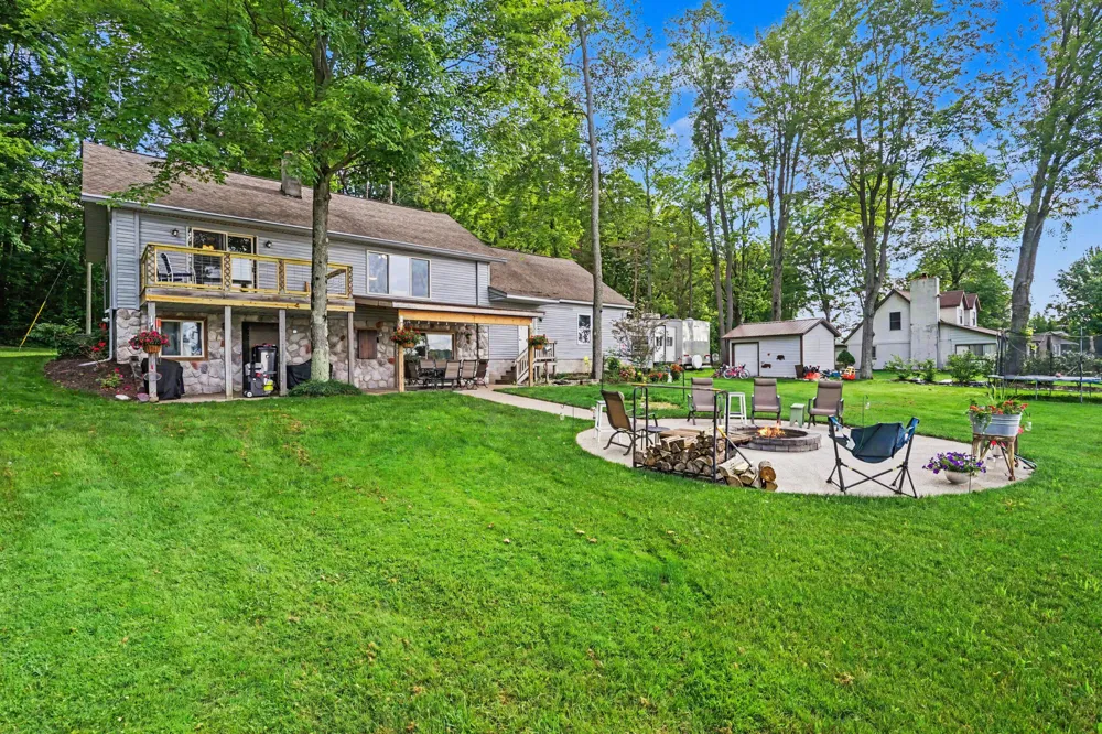 9039 E Ensign Court Newfield Township, MI 49421