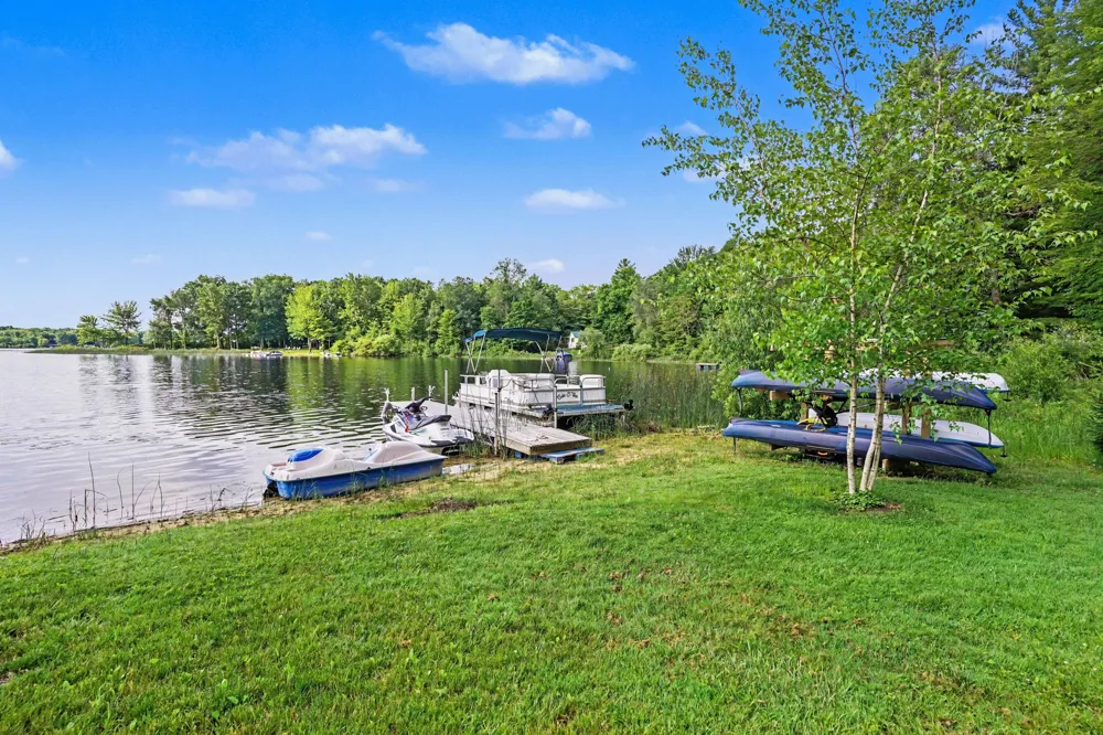 9039 E Ensign Court Newfield Township, MI 49421