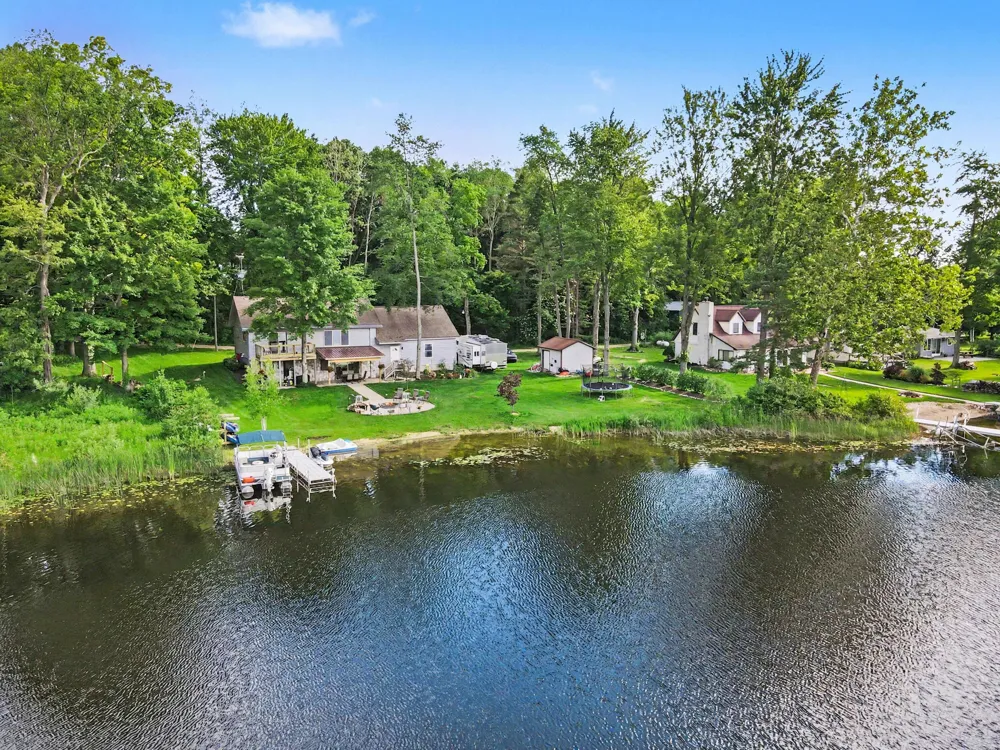 9039 E Ensign Court Newfield Township, MI 49421