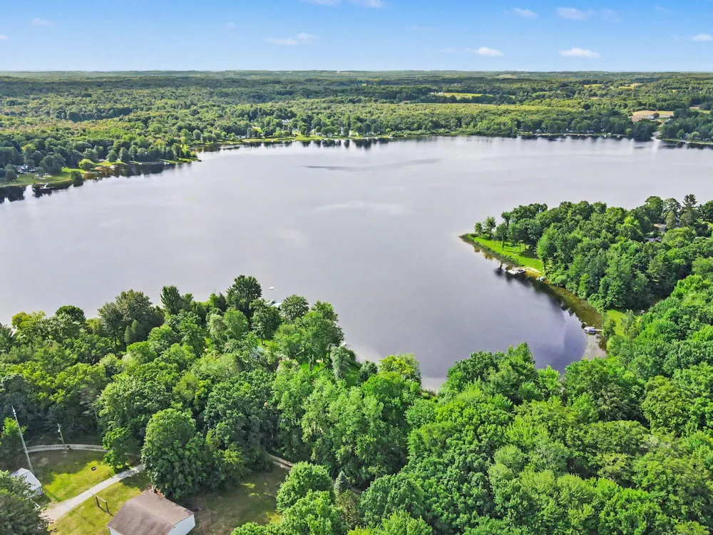 9039 E Ensign Court Newfield Township, MI 49421