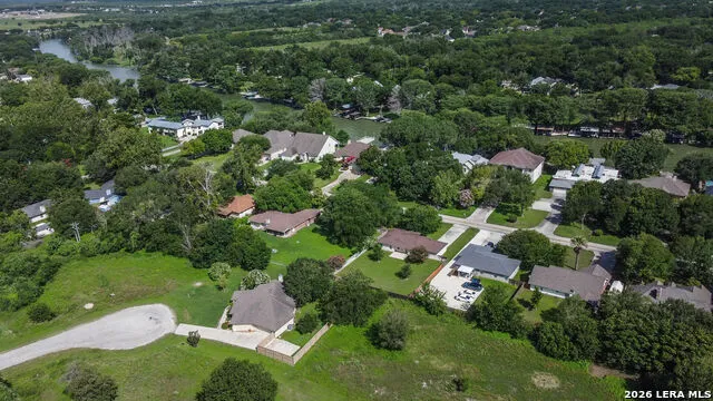 110 SANDPIPER LN McQueeney, TX 78123