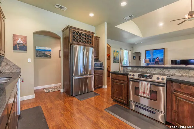110 SANDPIPER LN McQueeney, TX 78123