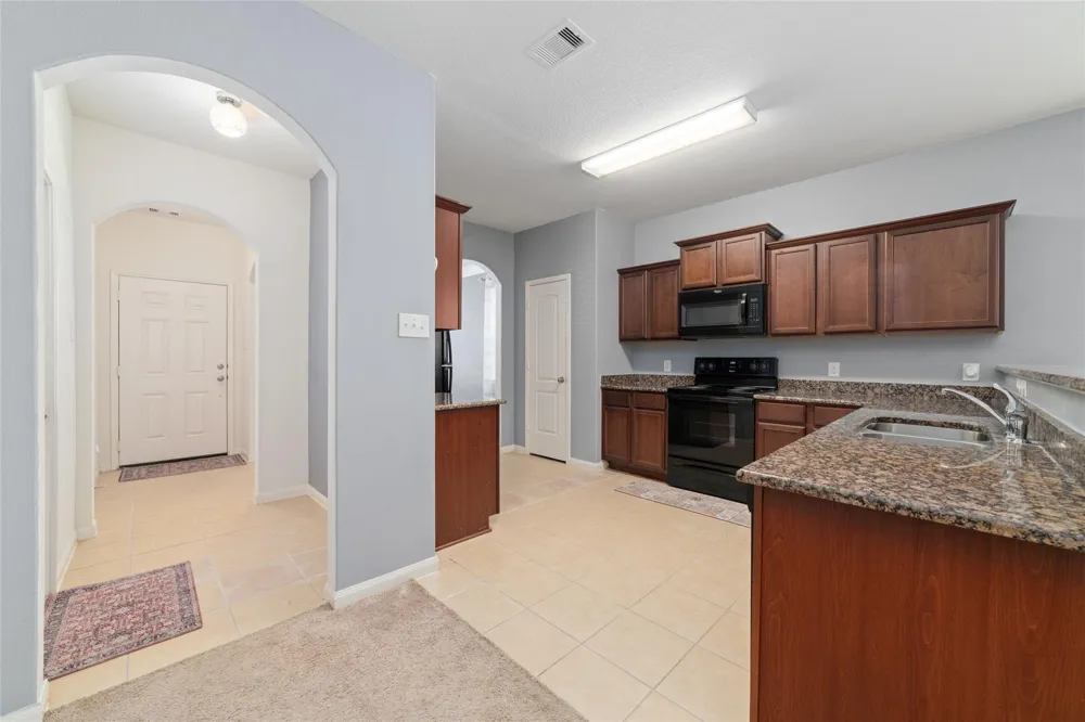 12054 Fairquarter Lane Pinehurst, TX 77362