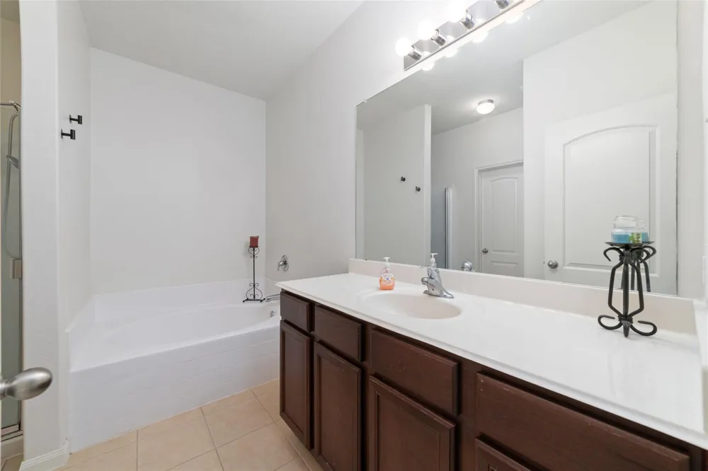 12054 Fairquarter Lane Pinehurst, TX 77362