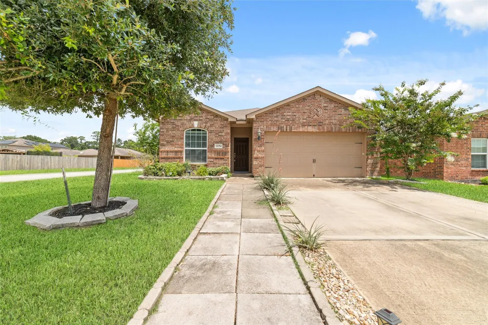 12054 Fairquarter Lane Pinehurst, TX 77362
