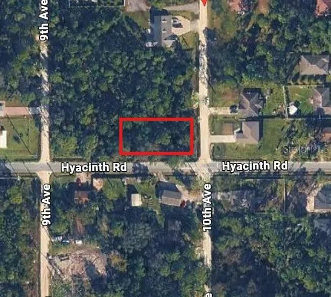10TH AVENUE Deland, FL 32724