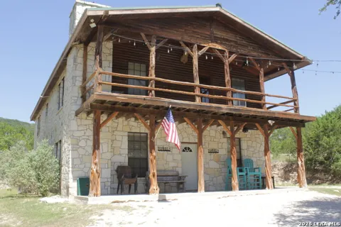 896 Old Rocksprings Road