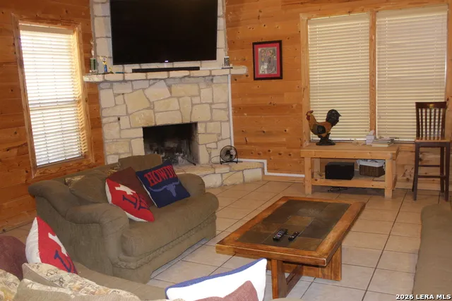 896 Old Rocksprings Road Leakey, TX 78873