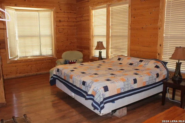 896 Old Rocksprings Road Leakey, TX 78873