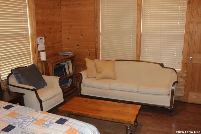 896 Old Rocksprings Road Leakey, TX 78873