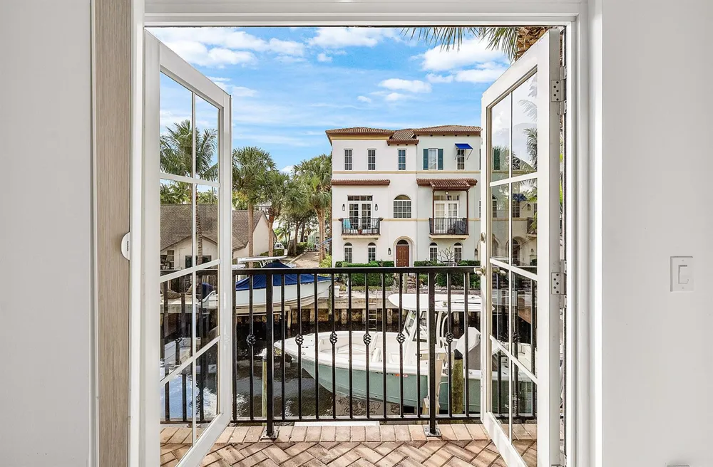 824 Virginia Garden Drive Boynton Beach, FL 33435