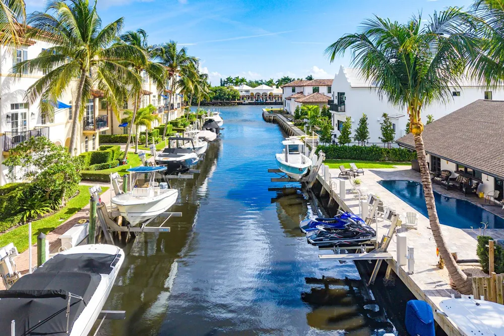 824 Virginia Garden Drive Boynton Beach, FL 33435