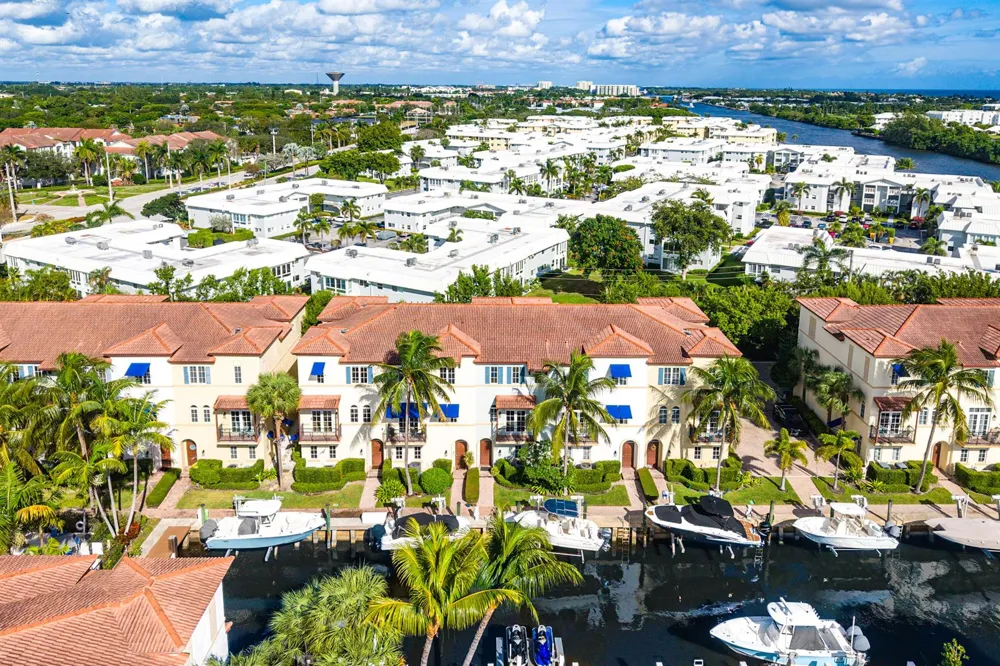824 Virginia Garden Drive Boynton Beach, FL 33435
