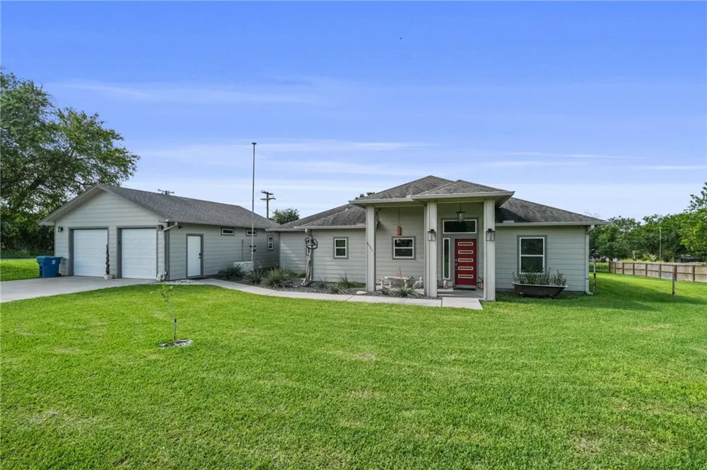 4551 County Road 2221 Odem, TX 78370
