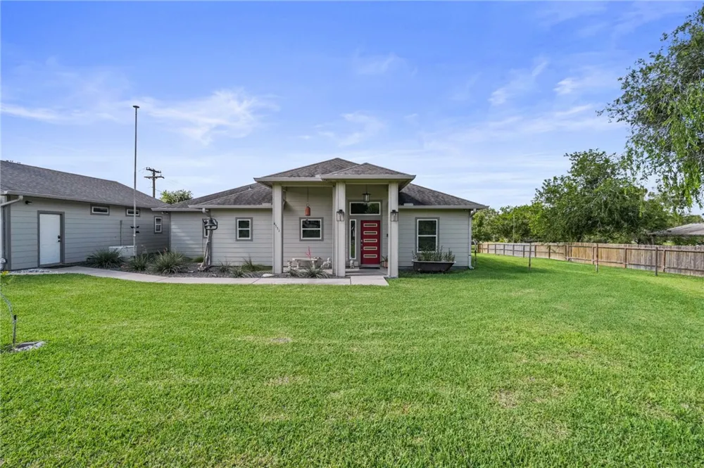 4551 County Road 2221 Odem, TX 78370