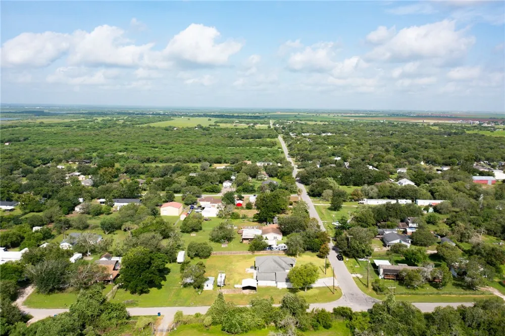 4551 County Road 2221 Odem, TX 78370