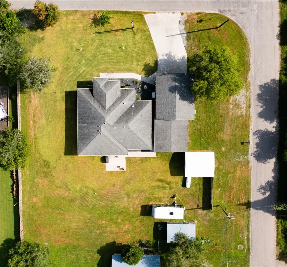 4551 County Road 2221 Odem, TX 78370
